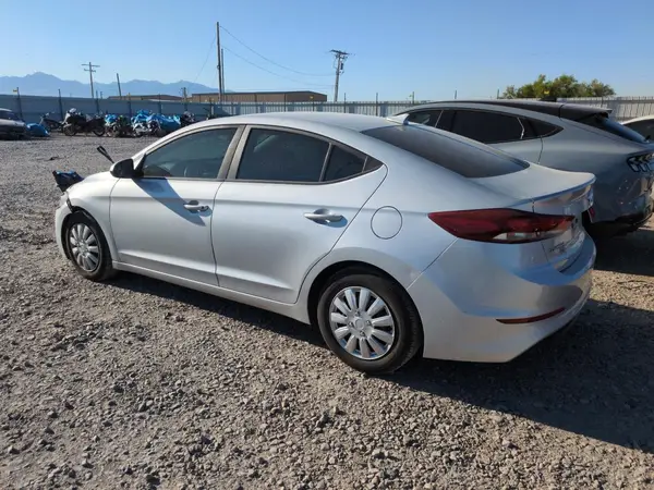 KMHD74LF0HU084213 2017 HYUNDAI ELANTRA - Image 2