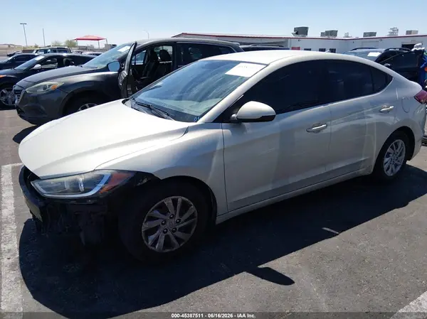 KMHD74LF0HU085314 2017 HYUNDAI ELANTRA - Image 2