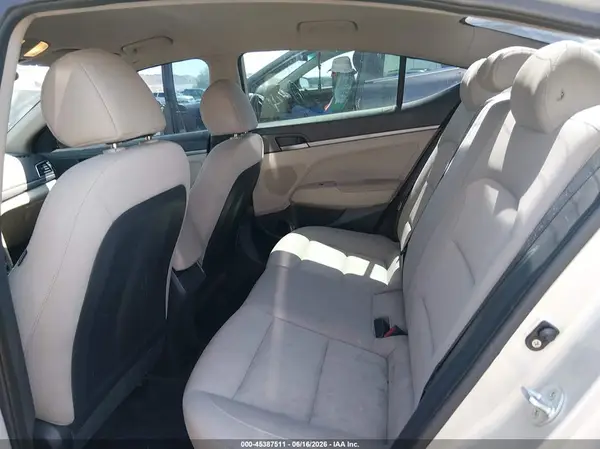 KMHD74LF0HU085314 2017 HYUNDAI ELANTRA - Image 8