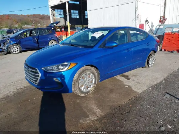 KMHD74LF0HU090853 2017 HYUNDAI ELANTRA - Image 2