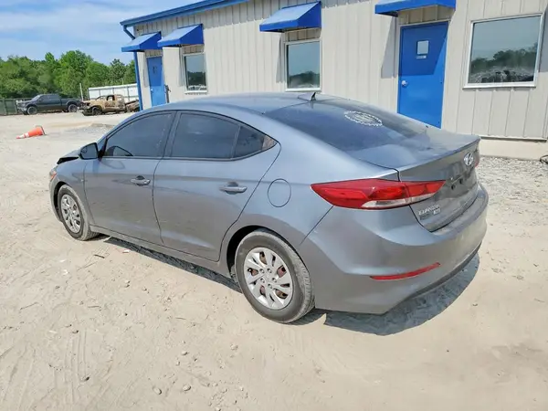 KMHD74LF0HU094143 2017 HYUNDAI ELANTRA - Image 2