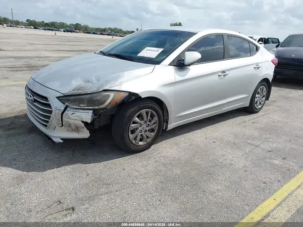 KMHD74LF0HU096362 2017 HYUNDAI ELANTRA - Image 2