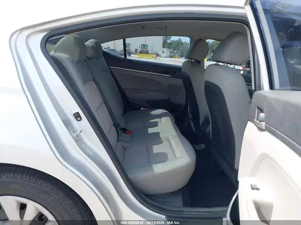 KMHD74LF0HU096362 2017 HYUNDAI ELANTRA - Image 8