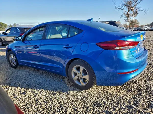 KMHD74LF0HU104282 2017 HYUNDAI ELANTRA - Image 2