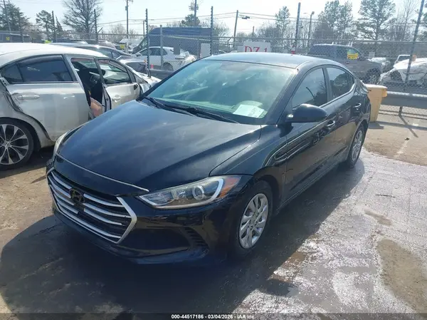 KMHD74LF0HU180097 2017 HYUNDAI ELANTRA - Image 2