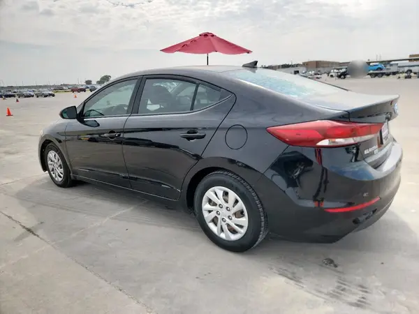 KMHD74LF0HU326868 2017 HYUNDAI ELANTRA - Image 2