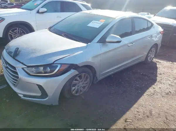 KMHD74LF0HU367114 2017 HYUNDAI ELANTRA - Image 2