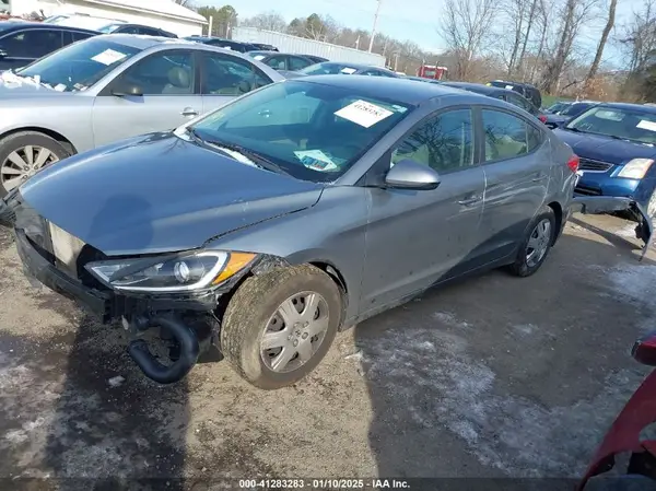 KMHD74LF0HU369073 2017 HYUNDAI ELANTRA - Image 2