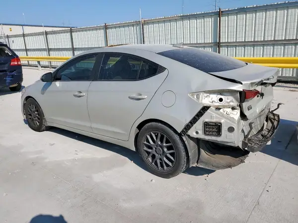 KMHD74LF0HU370949 2017 HYUNDAI ELANTRA - Image 2