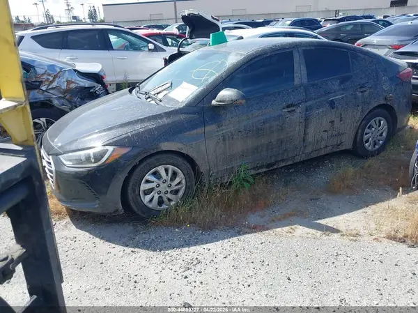 KMHD74LF0HU372152 2017 HYUNDAI ELANTRA - Image 2