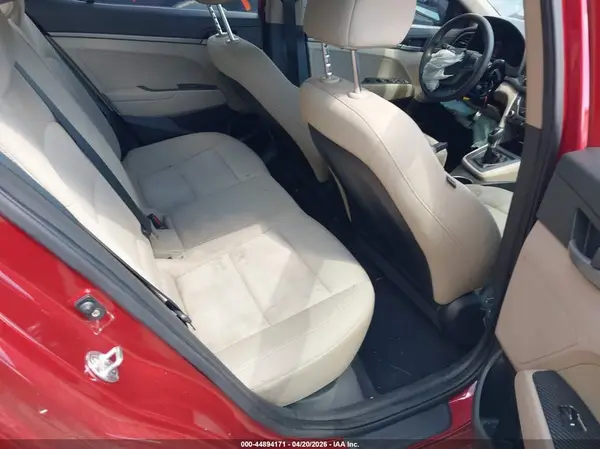 KMHD74LF0HU372202 2017 HYUNDAI ELANTRA - Image 8