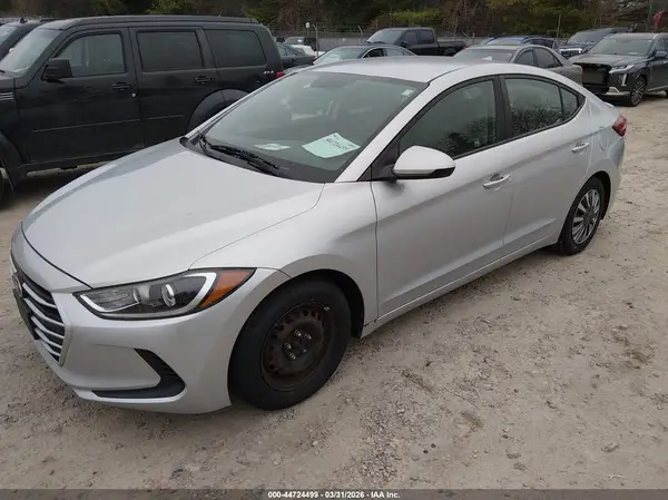KMHD74LF0HU376492 2017 HYUNDAI ELANTRA - Image 2