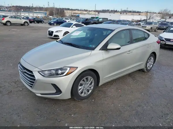 KMHD74LF0HU380123 2017 HYUNDAI ELANTRA - Image 2