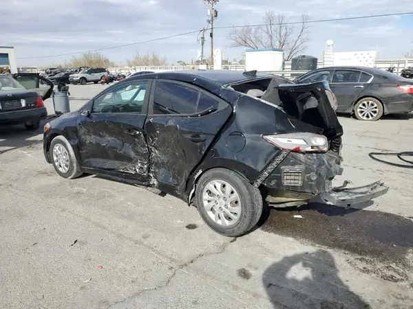 KMHD74LF0HU393406 2017 HYUNDAI ELANTRA - Image 2