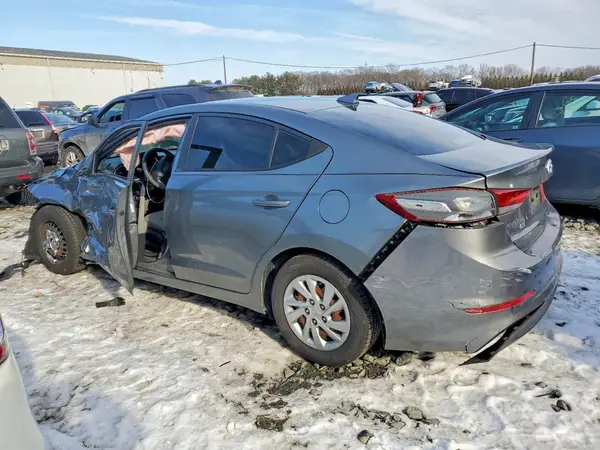 KMHD74LF0HU394717 2017 HYUNDAI ELANTRA - Image 2