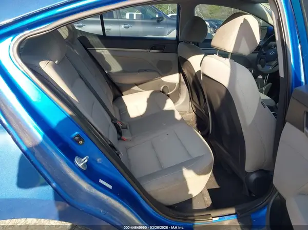 KMHD74LF0HU406381 2017 HYUNDAI ELANTRA - Image 8