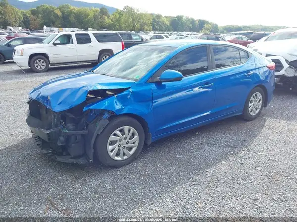 KMHD74LF0JU470183 2018 HYUNDAI ELANTRA - Image 2