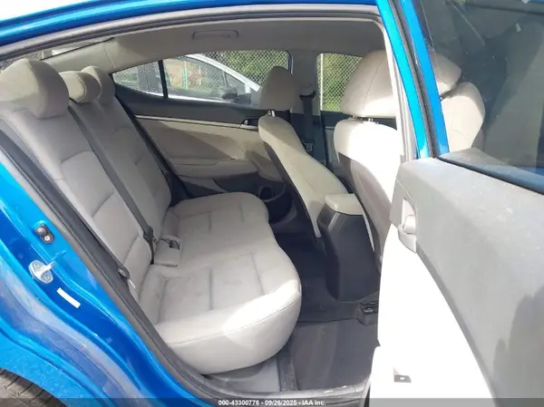 KMHD74LF0JU470183 2018 HYUNDAI ELANTRA - Image 8