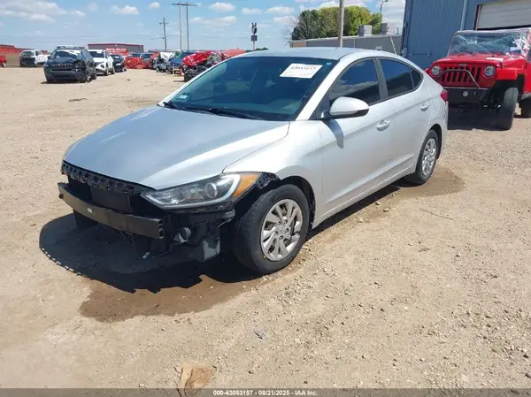 KMHD74LF0JU470331 2018 HYUNDAI ELANTRA - Image 2