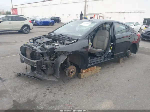 KMHD74LF0JU473259 2018 HYUNDAI ELANTRA - Image 2