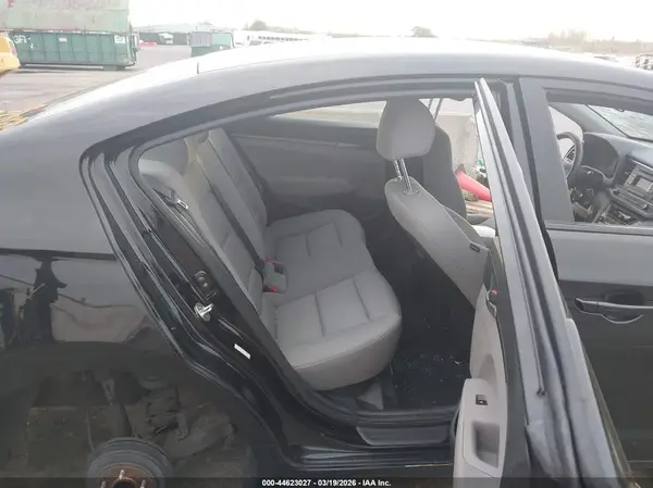 KMHD74LF0JU473259 2018 HYUNDAI ELANTRA - Image 8