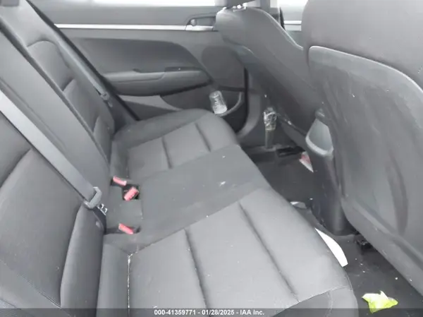 KMHD74LF0JU489493 2018 HYUNDAI ELANTRA - Image 8