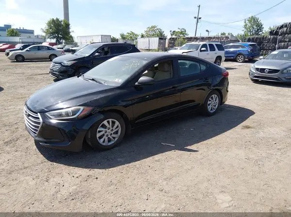 KMHD74LF0JU510312 2018 HYUNDAI ELANTRA - Image 2