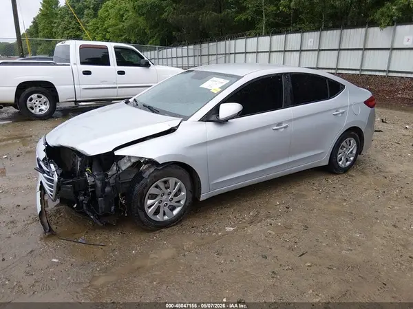KMHD74LF0JU523853 2018 HYUNDAI ELANTRA - Image 2