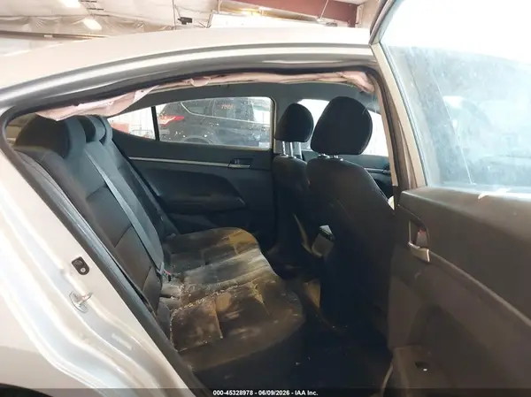 KMHD74LF0JU532553 2018 HYUNDAI ELANTRA - Image 8