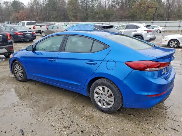 KMHD74LF0JU573958 2018 HYUNDAI ELANTRA - Image 2