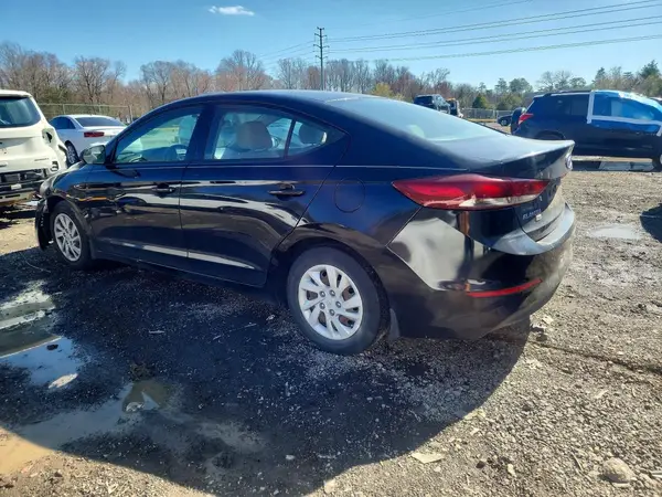 KMHD74LF0JU574110 2018 HYUNDAI ELANTRA - Image 2