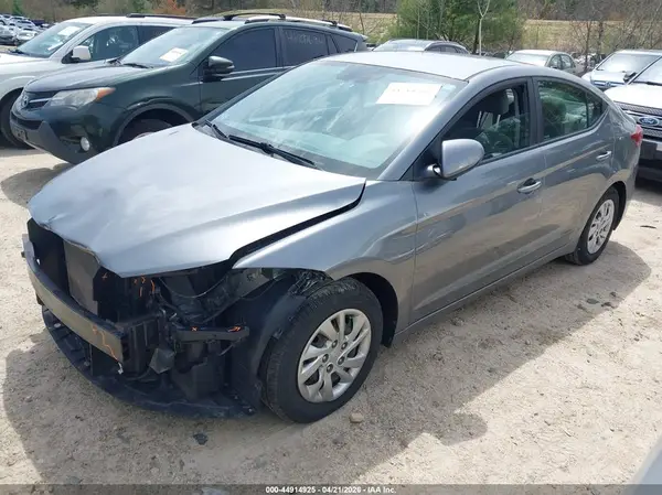 KMHD74LF0JU578061 2018 HYUNDAI ELANTRA - Image 2
