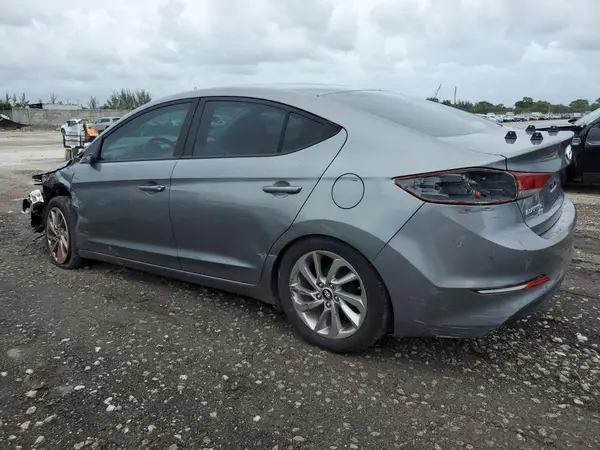 KMHD74LF0JU611754 2018 HYUNDAI ELANTRA - Image 2