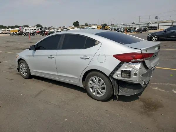 KMHD74LF0JU611950 2018 HYUNDAI ELANTRA - Image 2