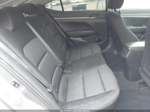 KMHD74LF0JU630403 2018 HYUNDAI ELANTRA - Image 8