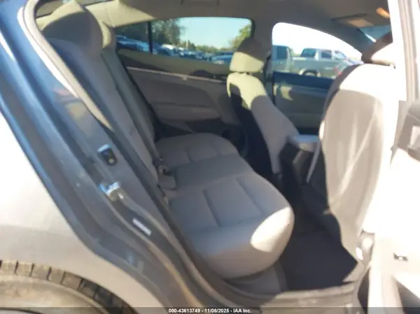 KMHD74LF0JU685336 2018 HYUNDAI ELANTRA - Image 8