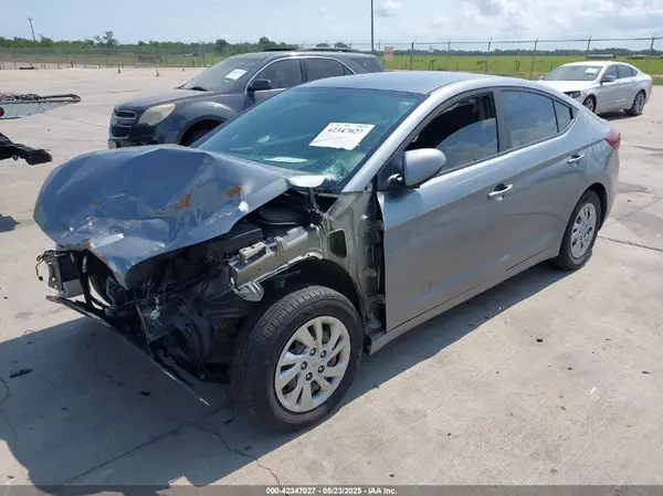 KMHD74LF0KU753832 2019 HYUNDAI ELANTRA - Image 2