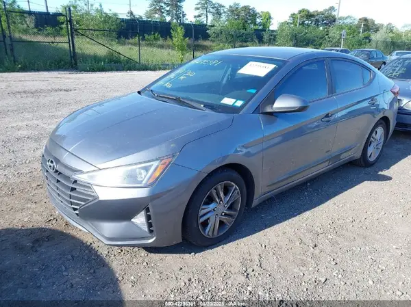 KMHD74LF0KU811955 2019 HYUNDAI ELANTRA - Image 2