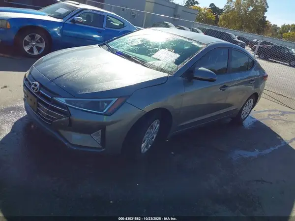 KMHD74LF0KU852585 2019 HYUNDAI ELANTRA - Image 2