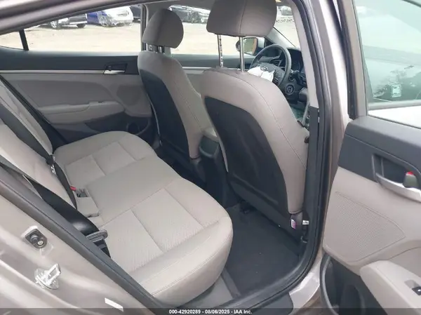 KMHD74LF0LU021606 2020 HYUNDAI ELANTRA - Image 8