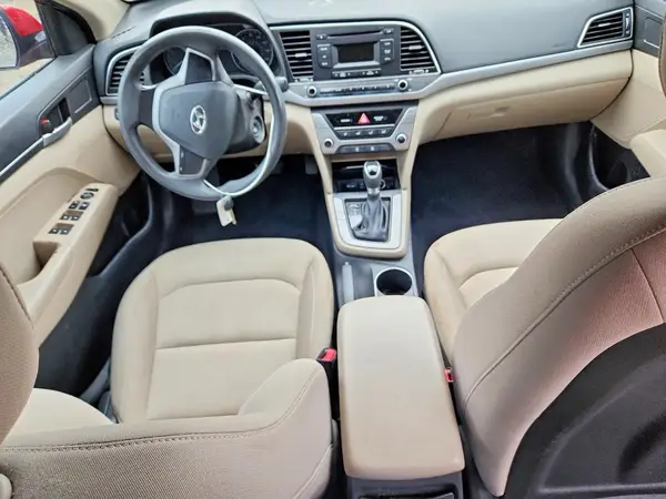 KMHD74LF1HU061801 2017 HYUNDAI ELANTRA - Image 8