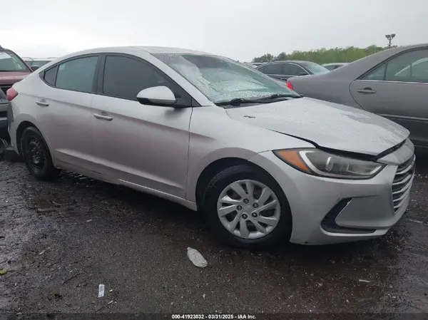 KMHD74LF1HU072880 2017 HYUNDAI ELANTRA - Image 1