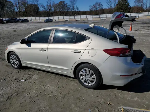 KMHD74LF1HU079277 2017 HYUNDAI ELANTRA - Image 2