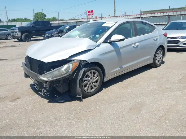 KMHD74LF1HU083085 2017 HYUNDAI ELANTRA - Image 2
