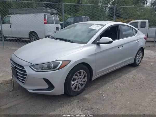 KMHD74LF1HU084155 2017 HYUNDAI ELANTRA - Image 2