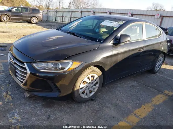 KMHD74LF1HU091851 2017 HYUNDAI ELANTRA - Image 2