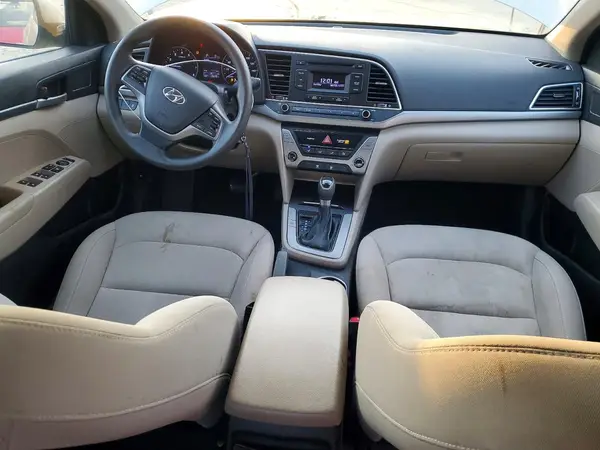 KMHD74LF1HU092563 2017 HYUNDAI ELANTRA - Image 8