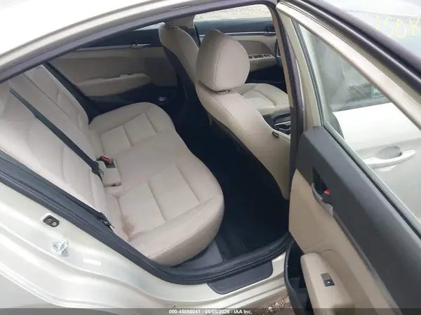 KMHD74LF1HU122130 2017 HYUNDAI ELANTRA - Image 8