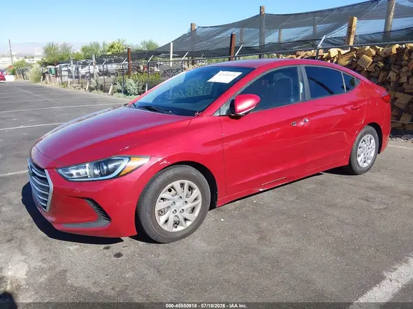 KMHD74LF1HU135654 2017 HYUNDAI ELANTRA - Image 2