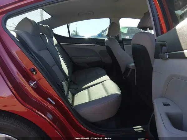 KMHD74LF1HU135654 2017 HYUNDAI ELANTRA - Image 8